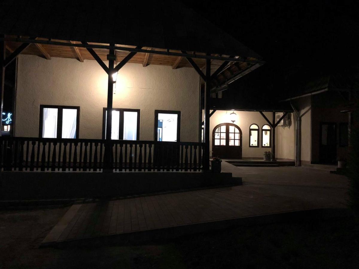 Zajazd Podzamcze Olkusz Exterior photo